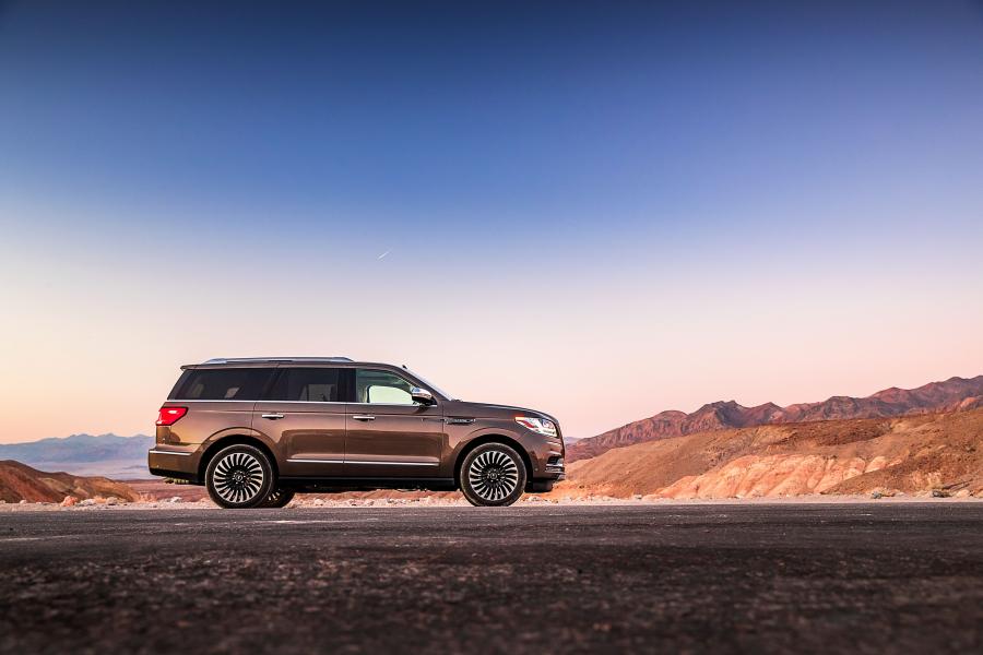  Lincoln Navigator Black Label 2017 года  (фото 49 из 52)